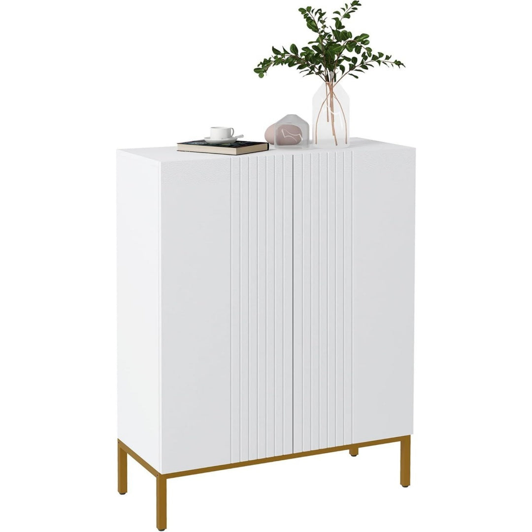 Armoire en bois gris clair